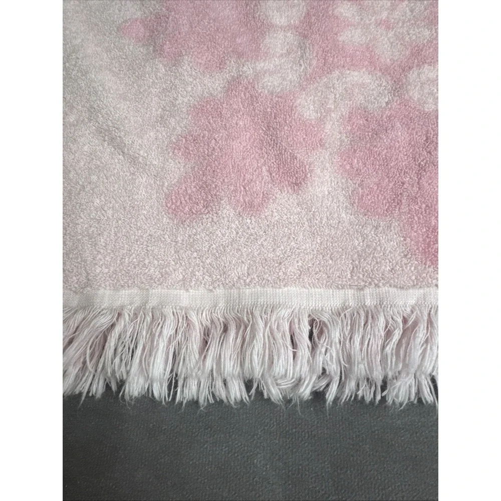 Vintage Pink Floral Fringe reversible Towel 23in‎ x 40in